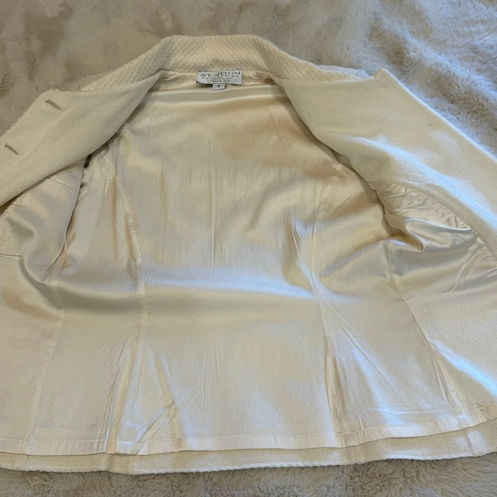 St. John Collection Cream Knit Jacket and Skirt Set - Picture 13 of 16